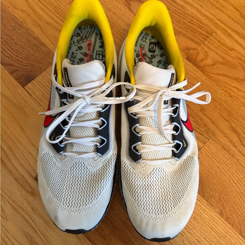 Nike Pegasus 41 Men's White and Yellow Running Sneakers with Red Accents